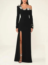 One-sleeve column dress with floral appliqué and front slit – NOIR BELLA