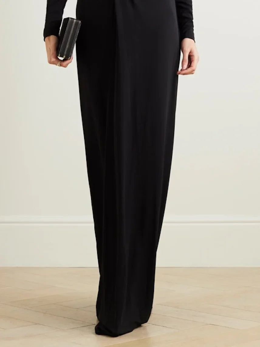 Plunging tuxedo gown with gathered waist – Zaydee