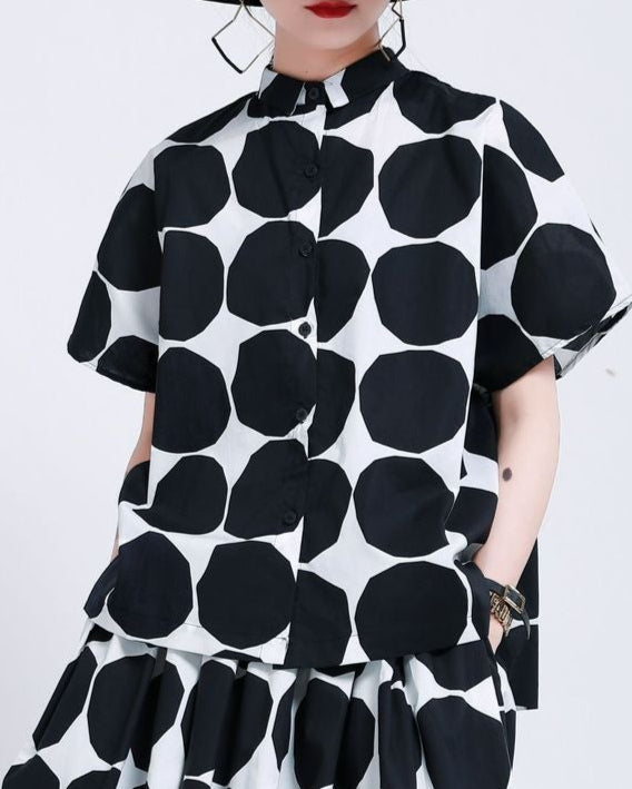 Short-sleeve button-down shirt with bold dots - Lidru