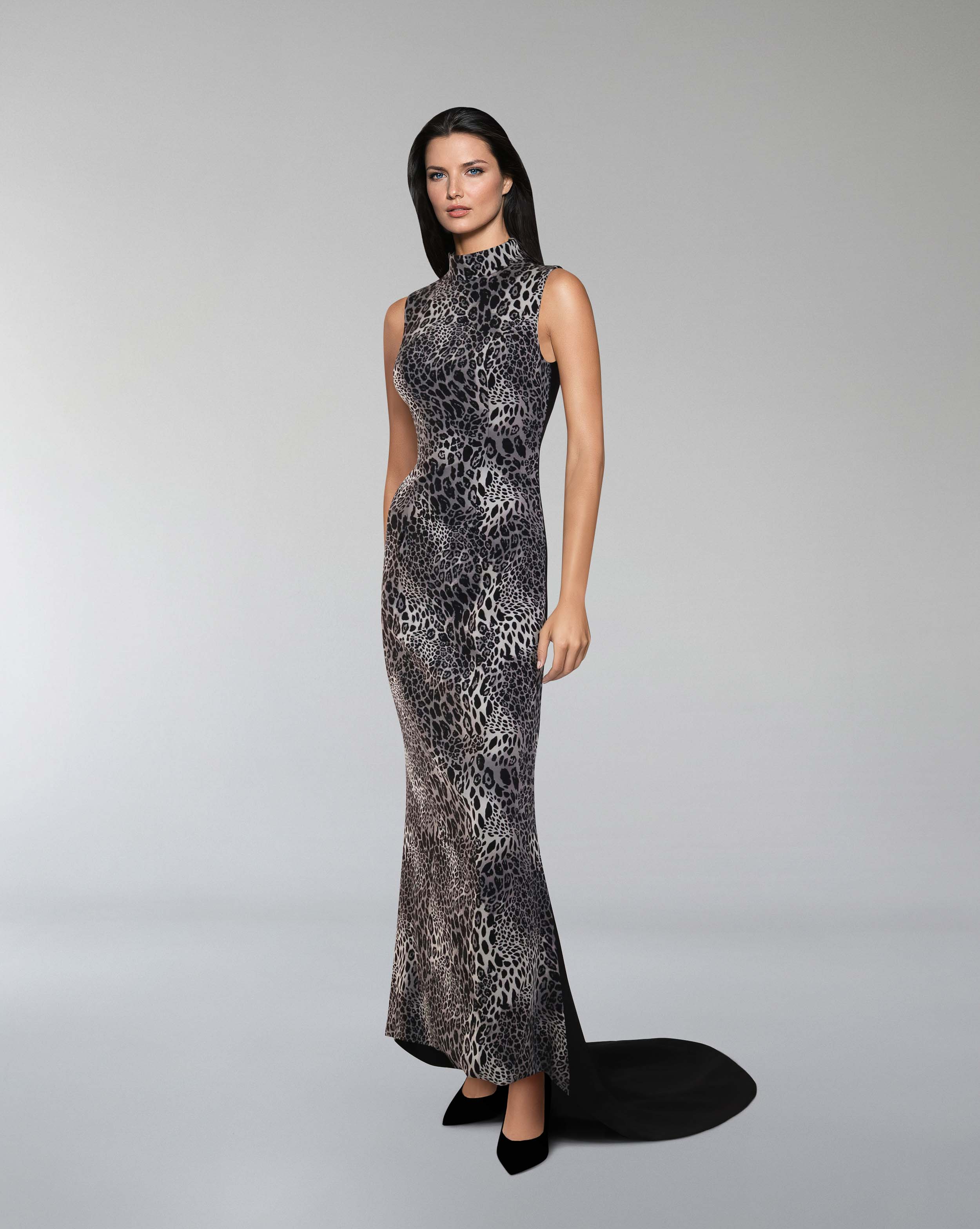 Sleeveless leopard printed dress with train - POLEEN