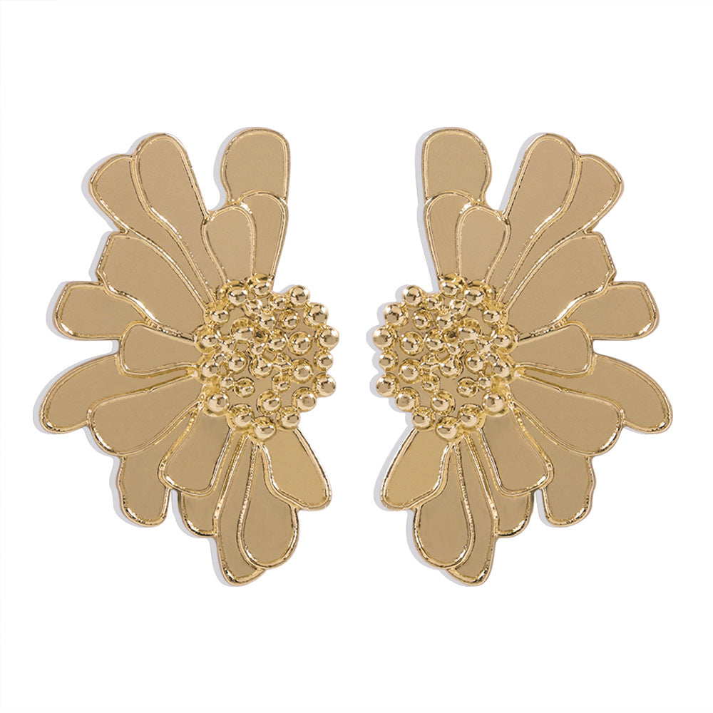 enamel daisy stud earring with gold beaded center – FLORENCE
