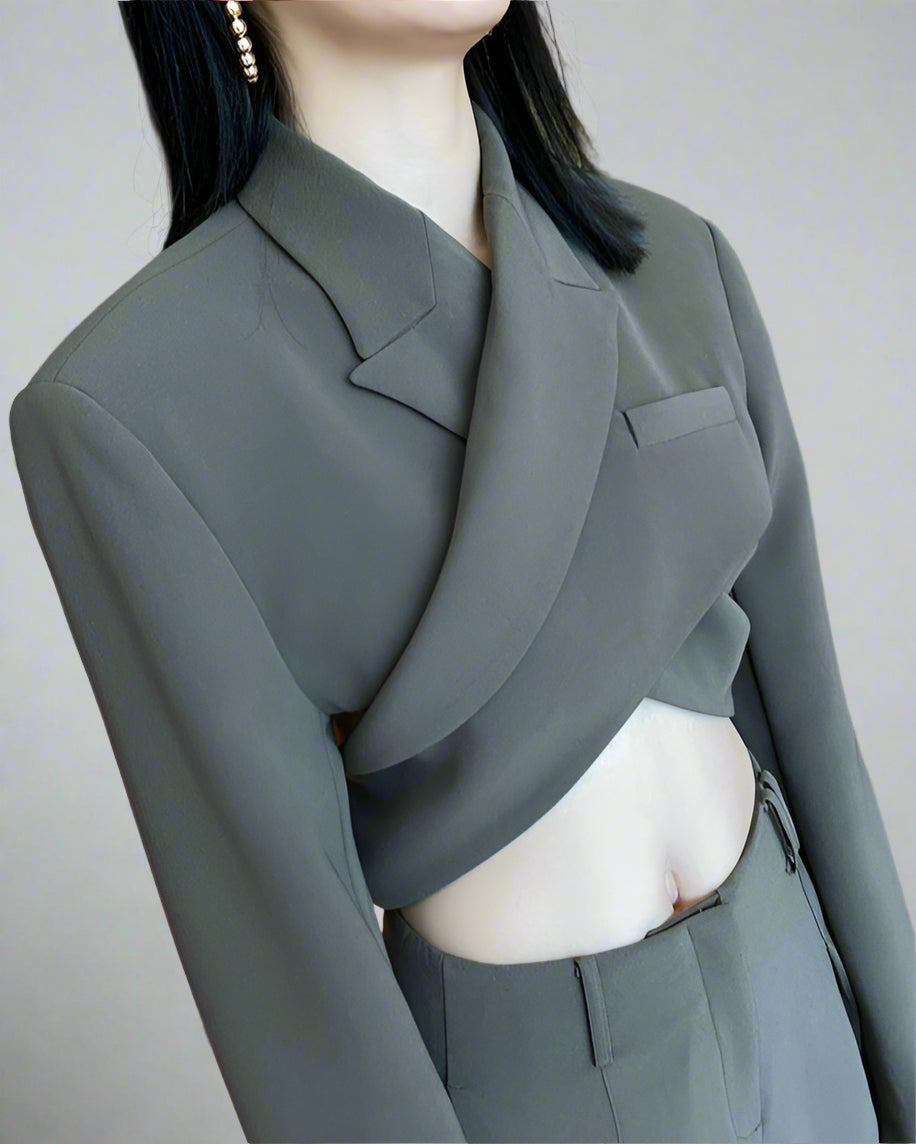 Cropped blazer with pleated trousers - Likory