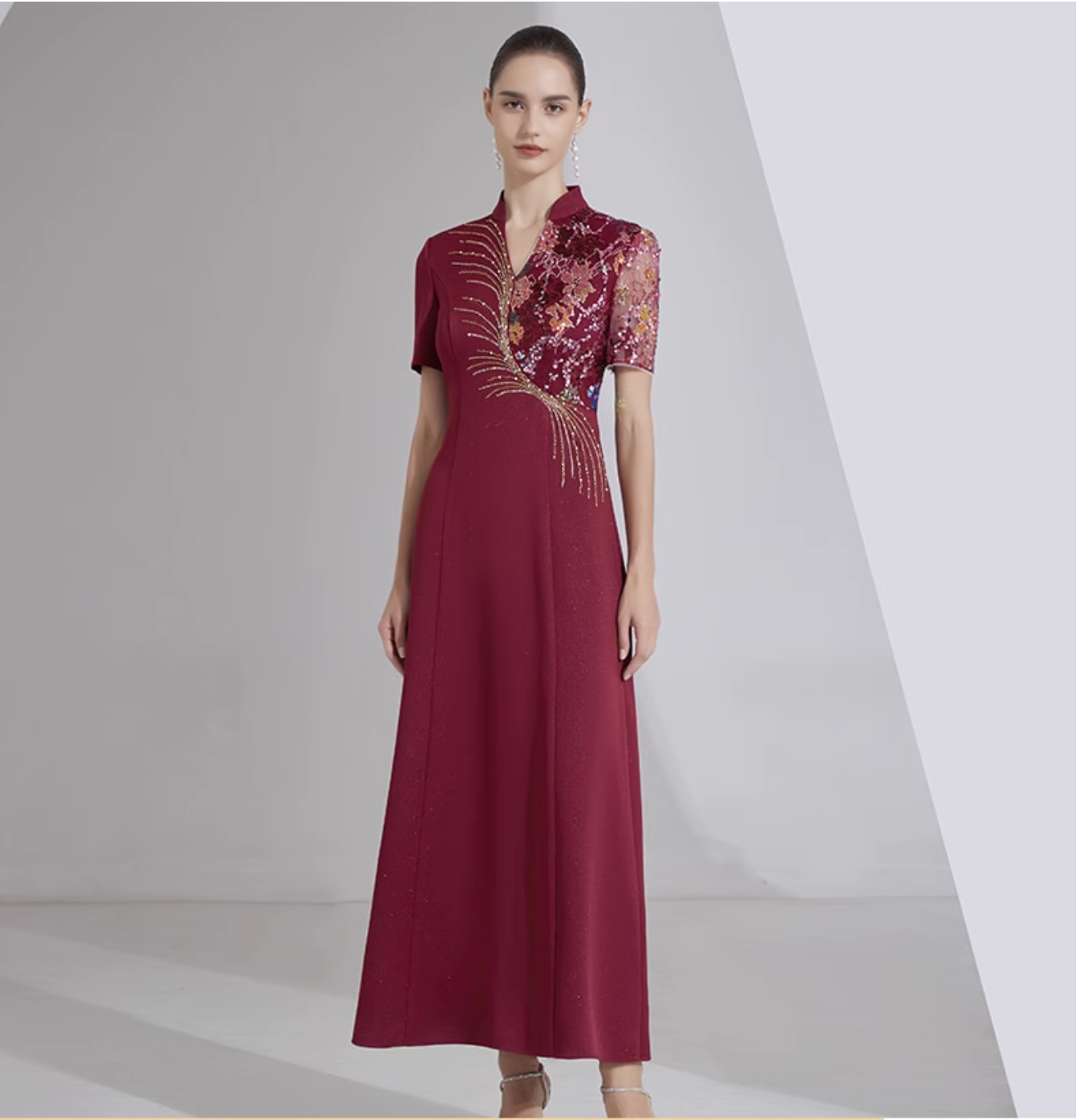 short-sleeve A-line dress with sequin embroidery - MARA