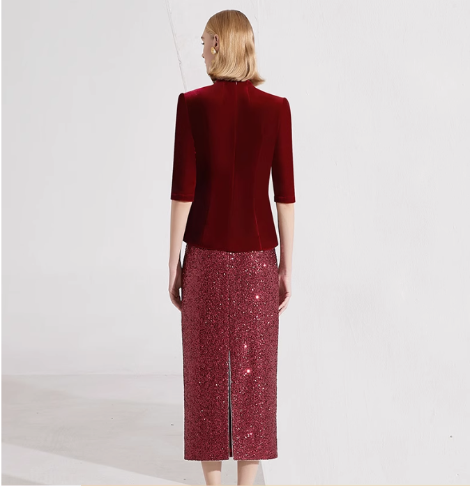 velvet top with floral brooch & sequin pencil skirt – RUBINA