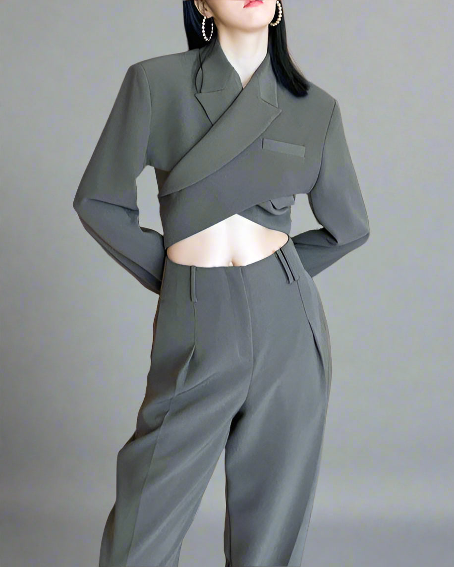 Cropped blazer with pleated trousers - Likory