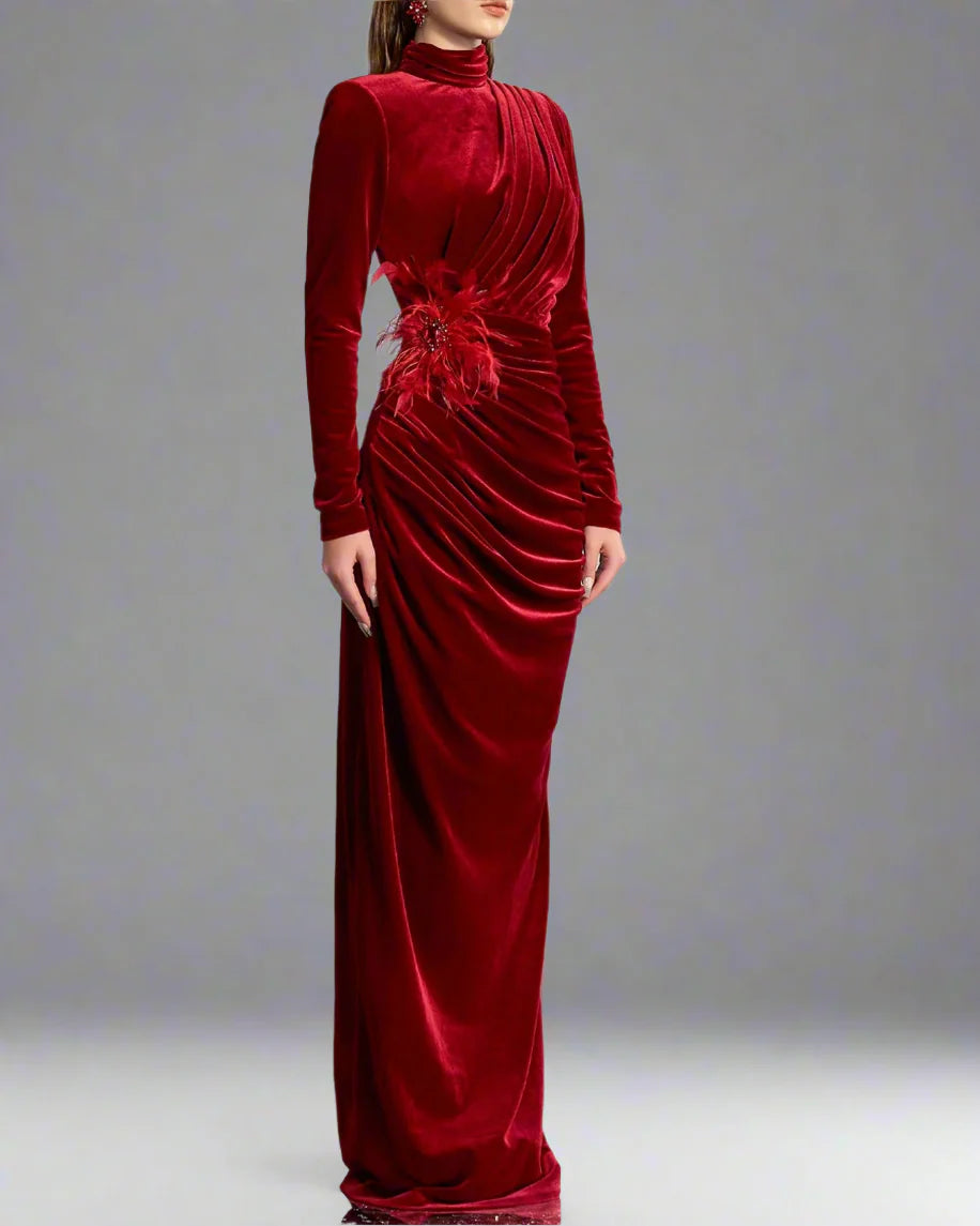Long-sleeve velvet gown with draped details – Beatriza