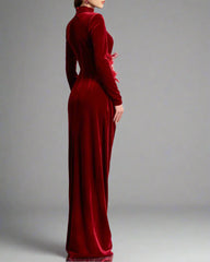 Long-sleeve velvet gown with draped details – Beatriza