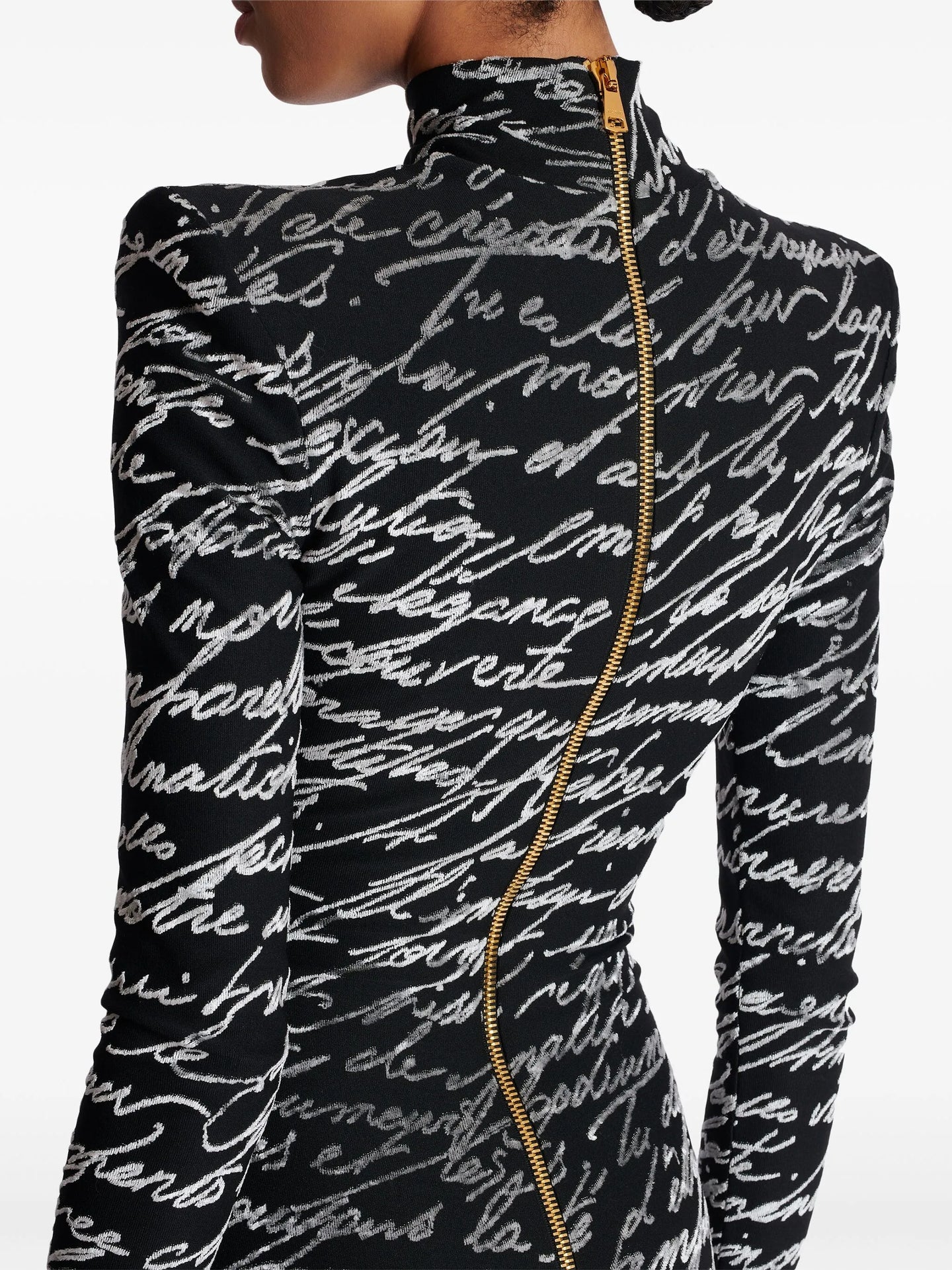 Long sleeve script-print gown with high neck – Nokil
