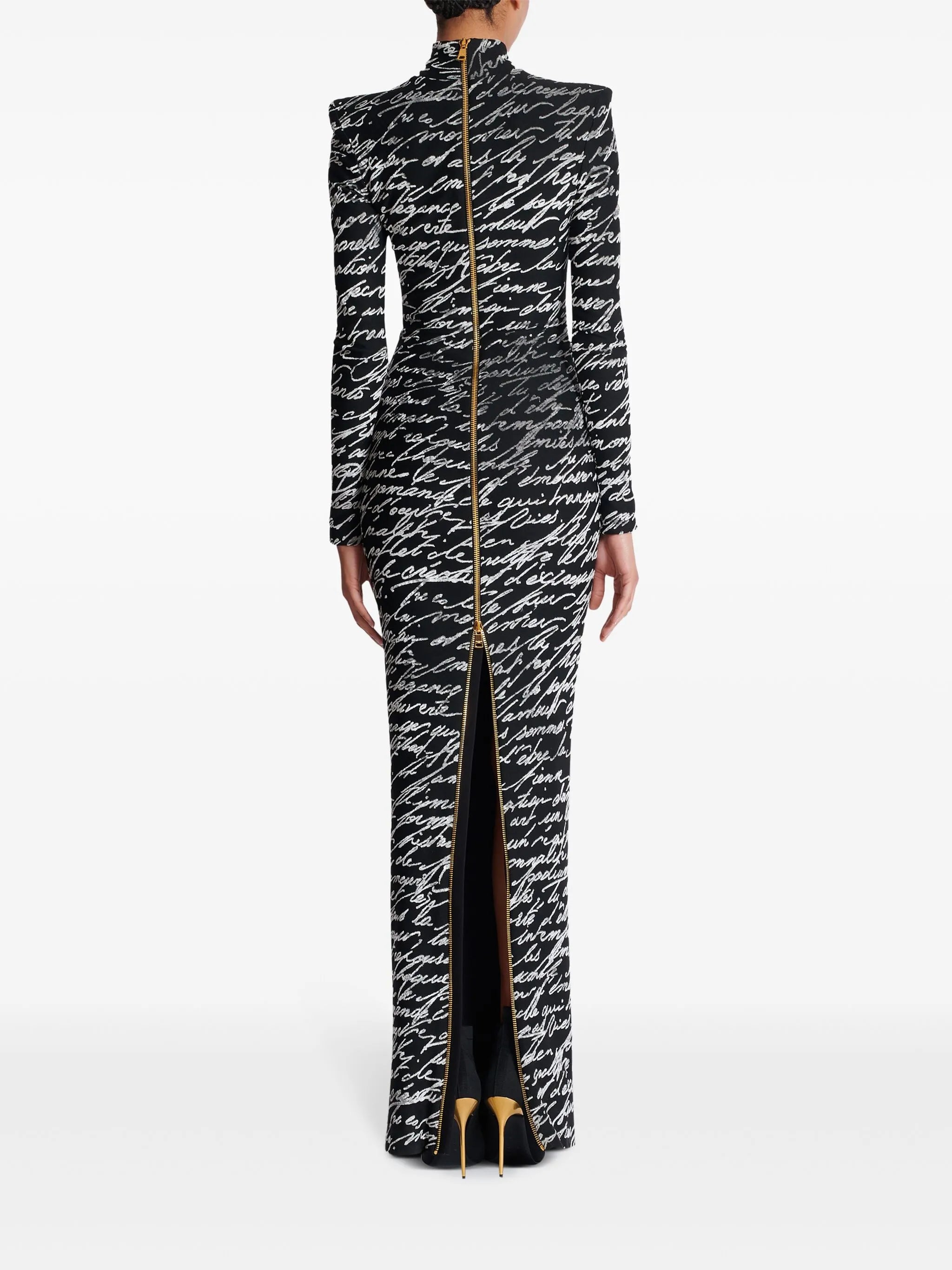 Long sleeve script-print gown with high neck – Nokil