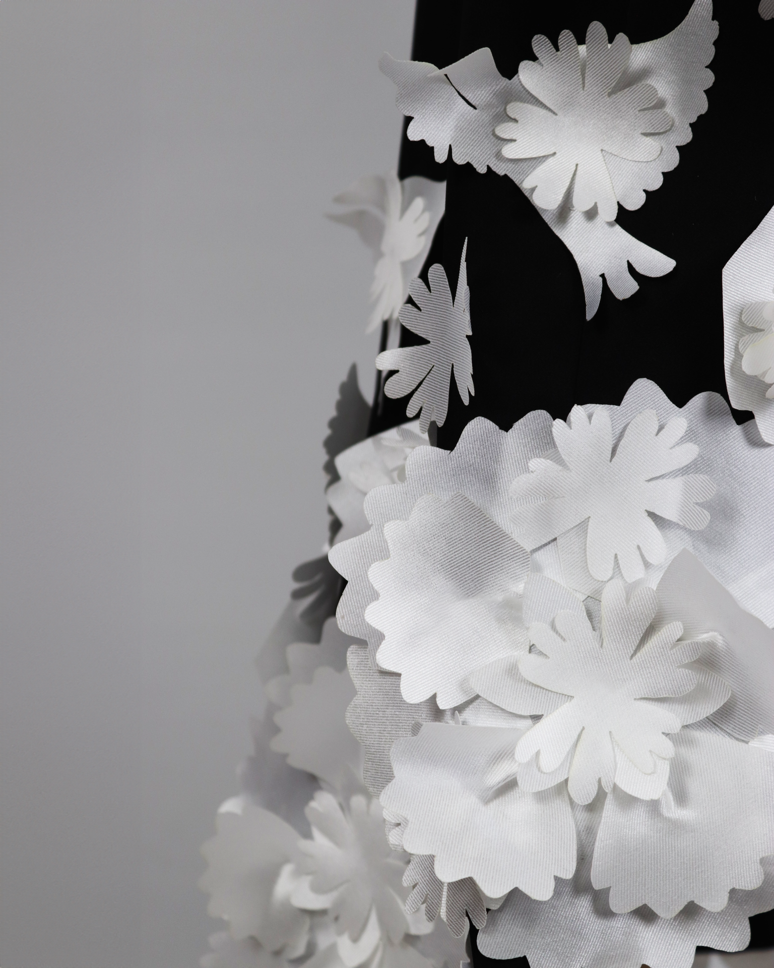 Little black dress with 3D flowered bottom - JOLLA