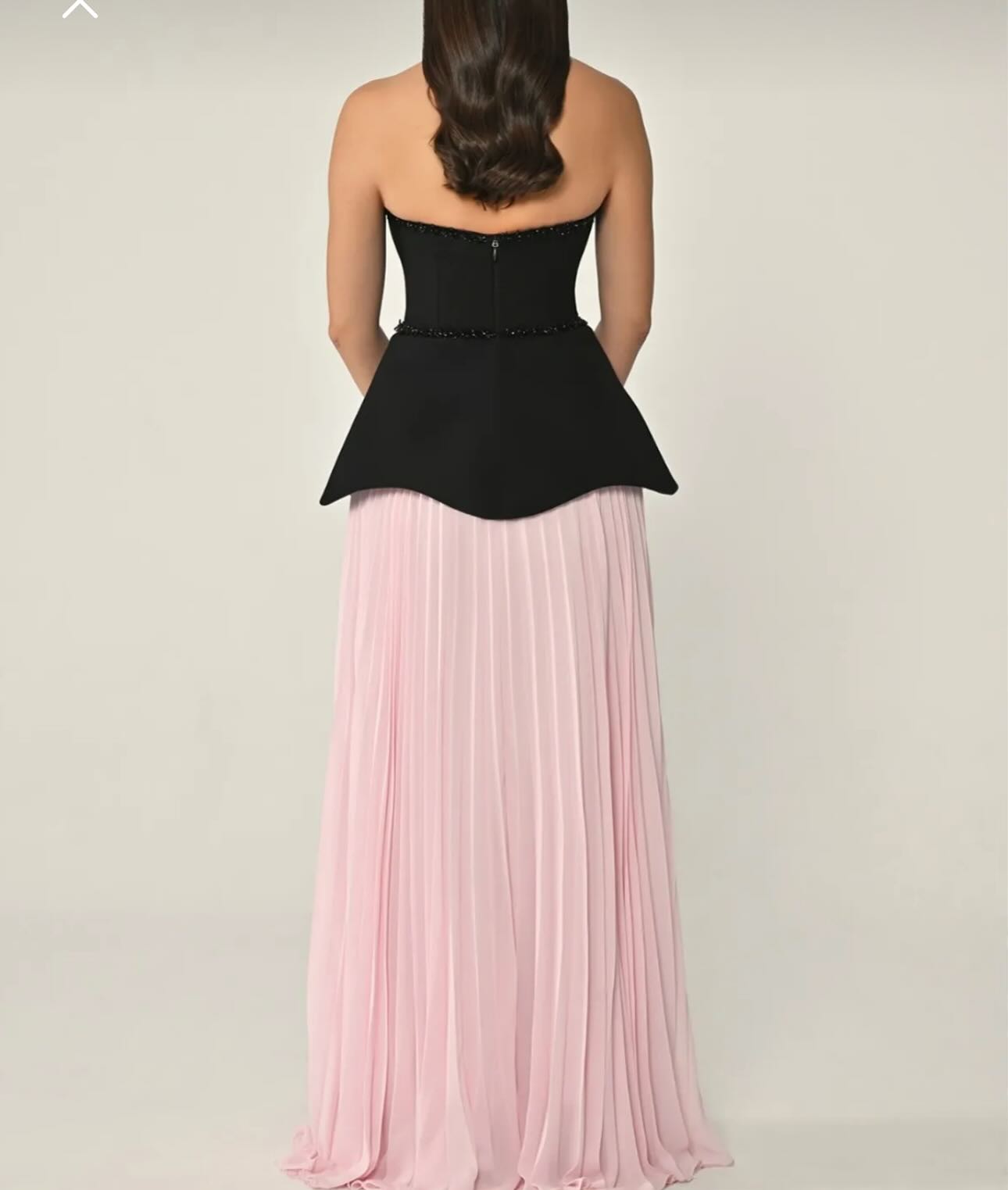 Strapless pleated dress with sculpted bodice – NOIR ROSE