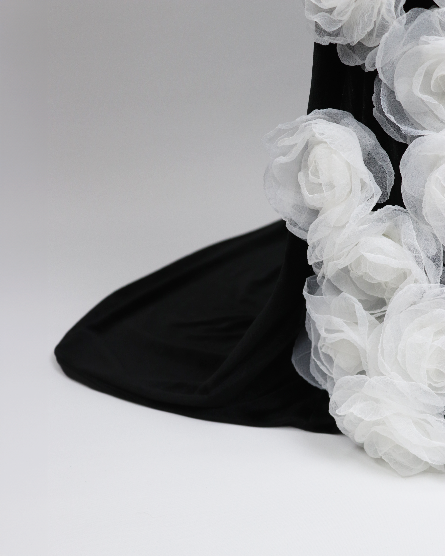 Shoulder-off column dress with 3D flowers and a train