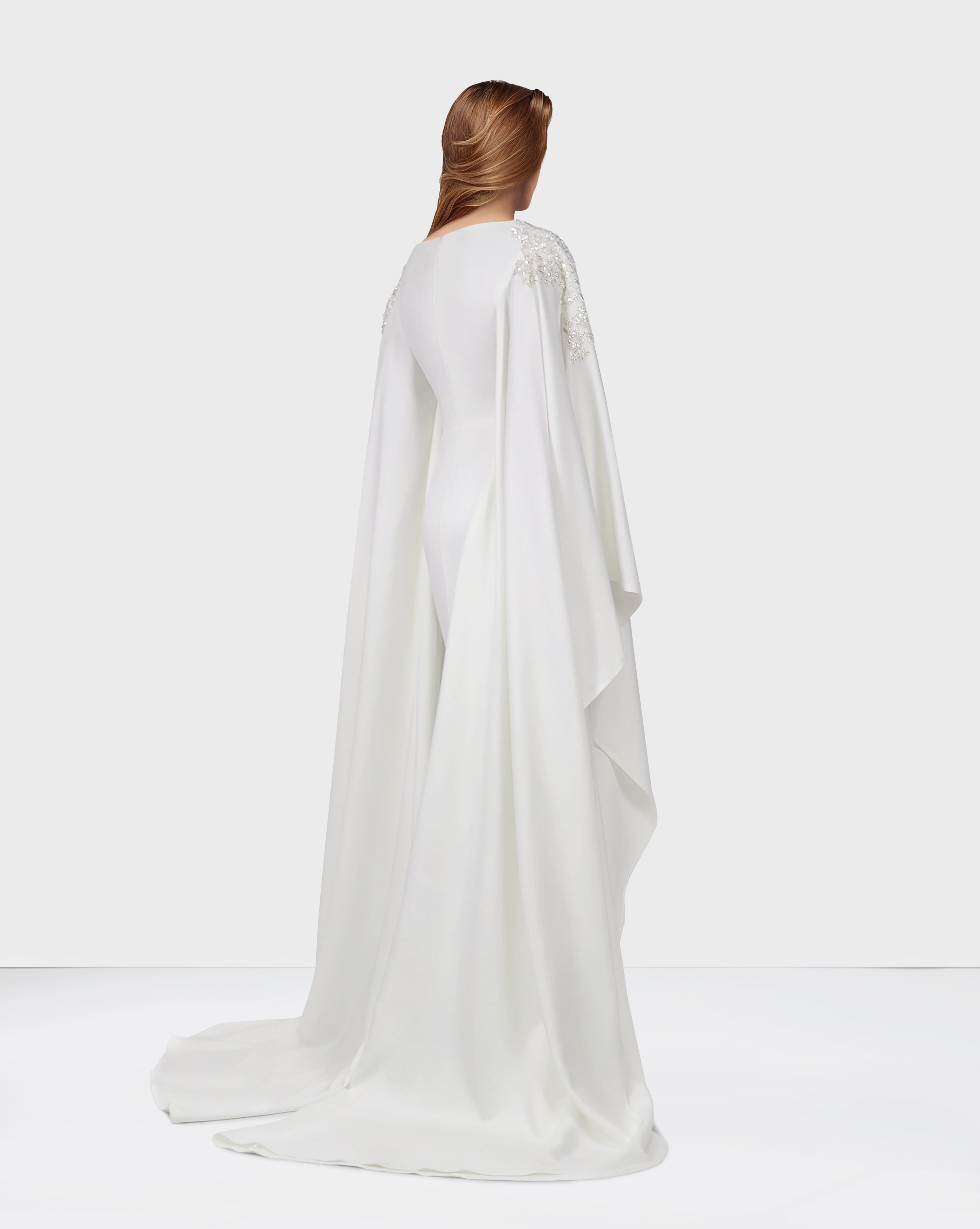 Sequinned shoulders dress with floor-length sleeves