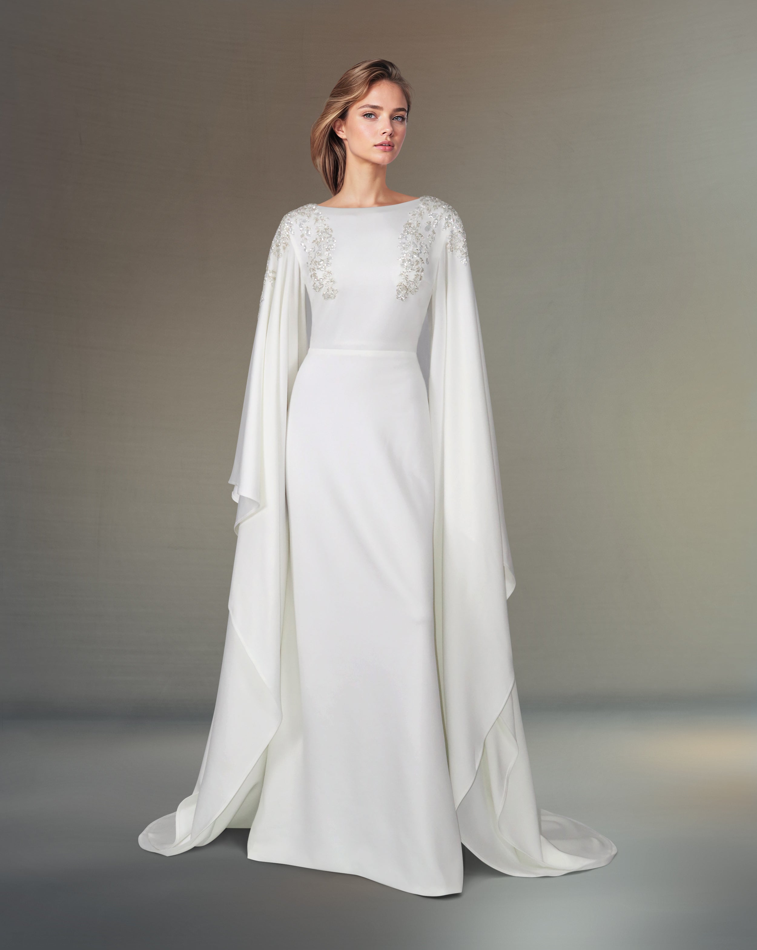 Sequinned shoulders dress with floor-length sleeves