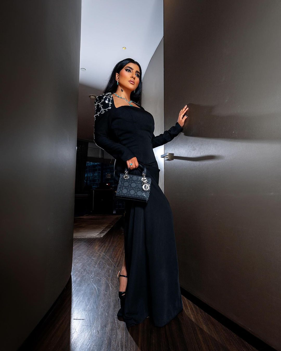 Black column dress with beaded shoulders and long sleeves - Telqo