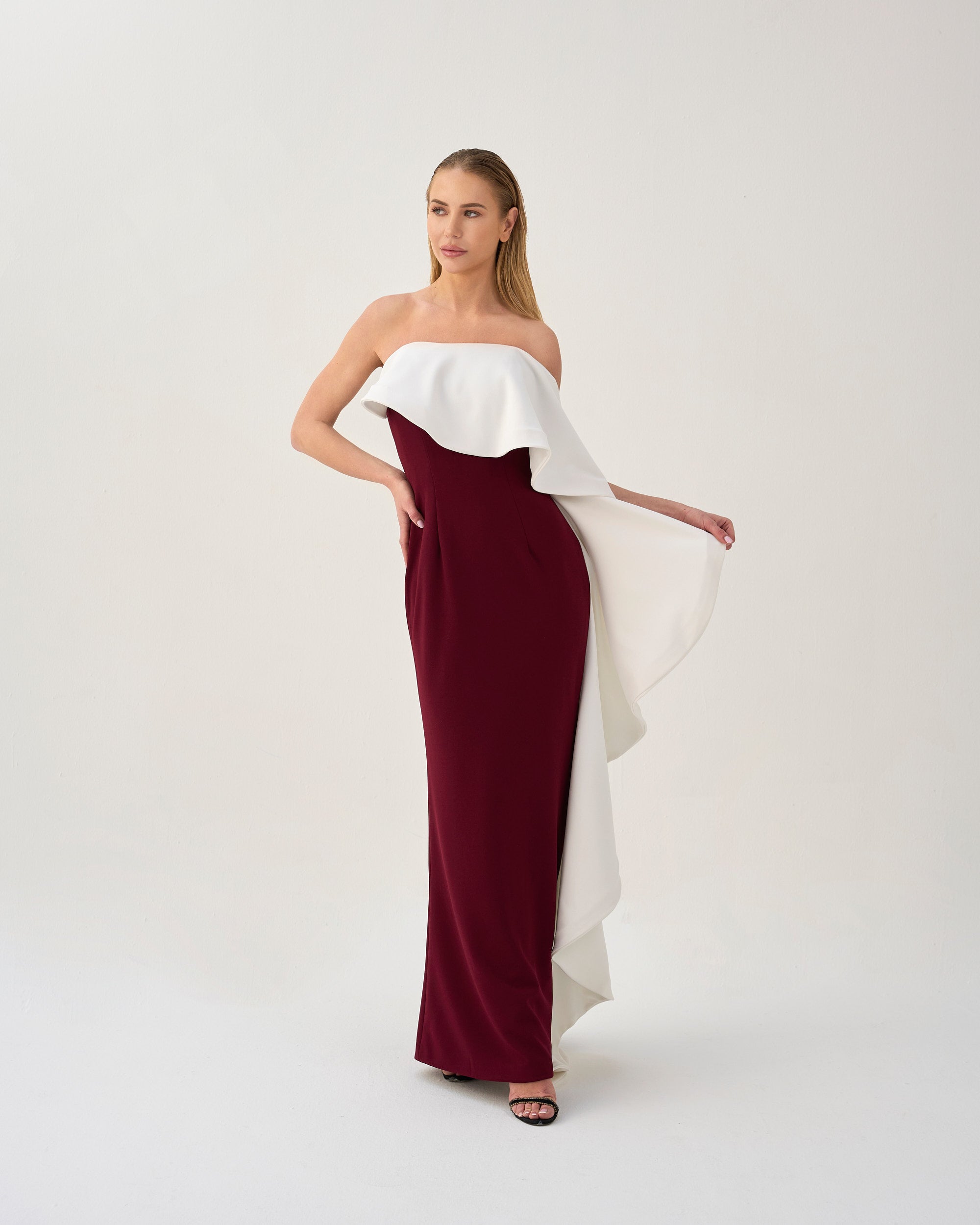 Strapless dress with side ruffle - FENE