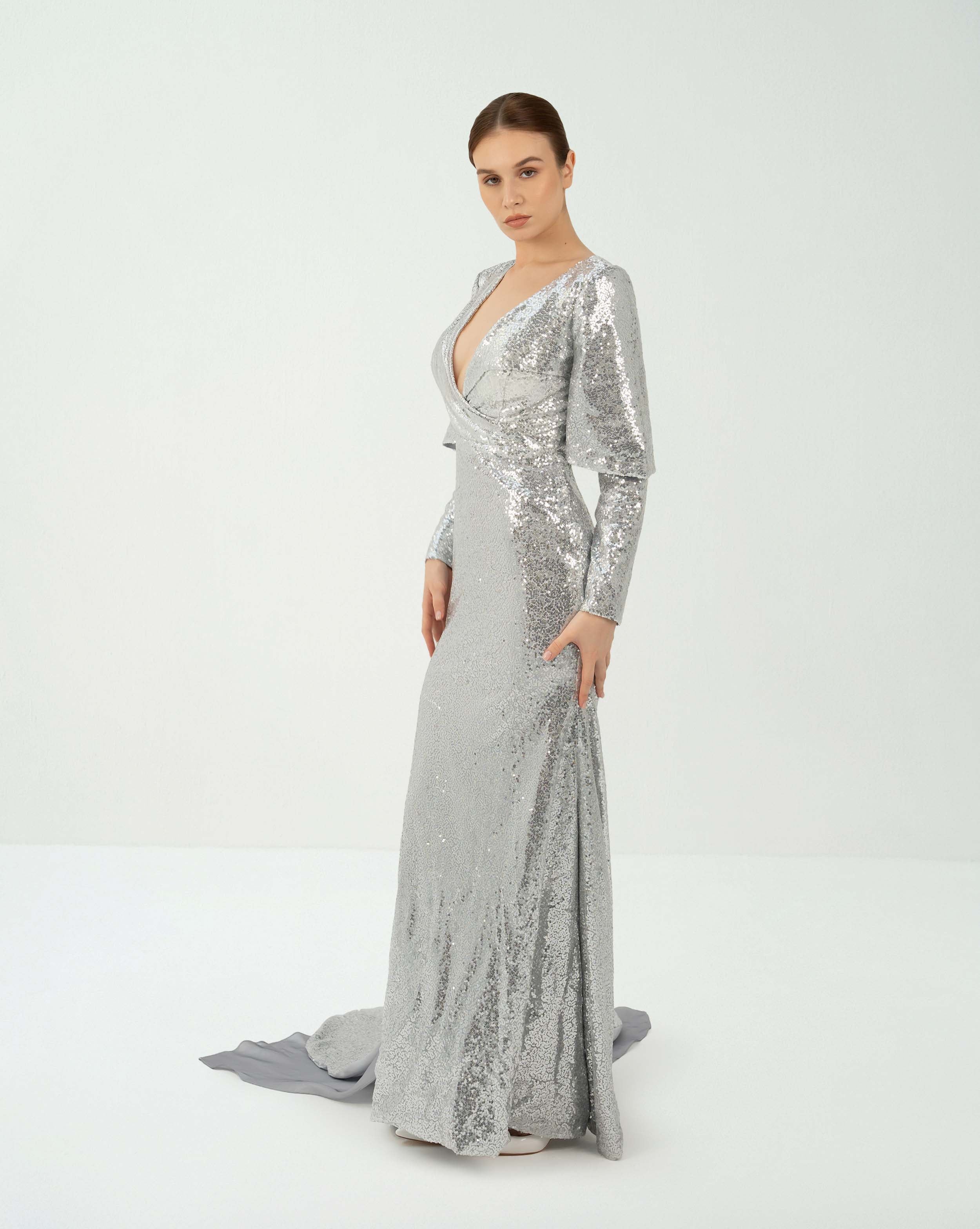 Sequined V-neckline dress with train - SAGE