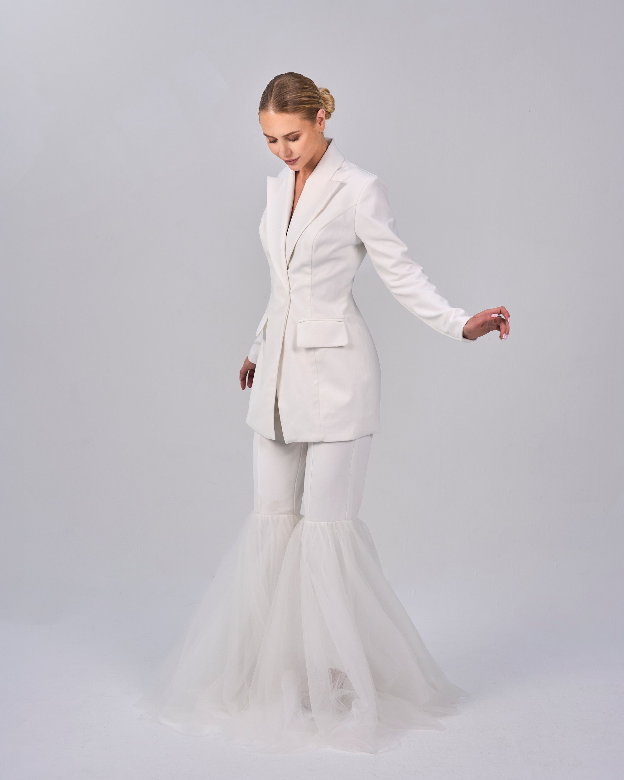 White blazer with bottom bell pants - DAHLIA SET