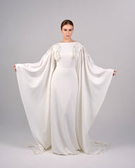 Sequinned shoulders dress with floor-length sleeves