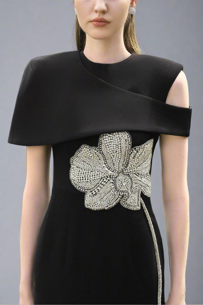One-shoulder column dress with floral embellishment - OBSIDIAN