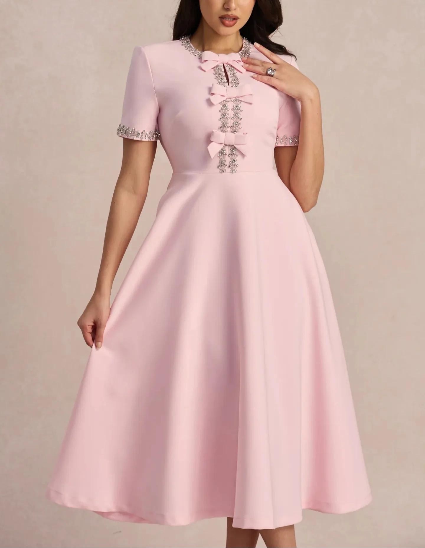 Short-sleeve A-line dress with embellished bows - Nutrodi