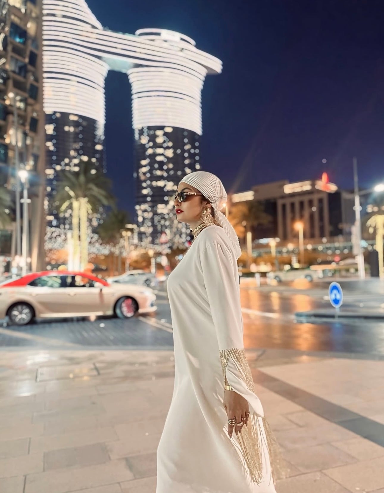 Loose dress with beaded sleeves - ZAYDIN