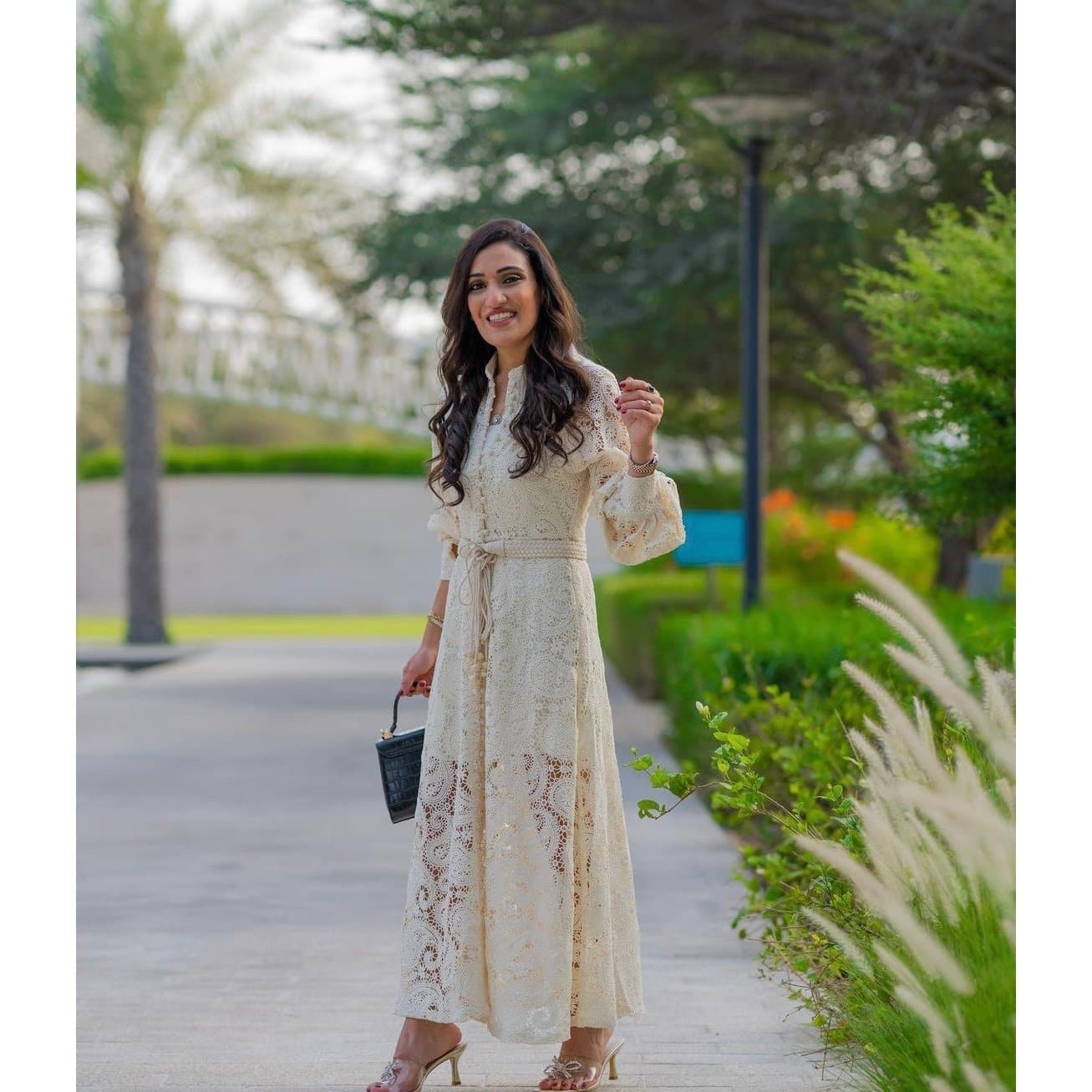 Button-down lace maxi dress with belt – Annabella