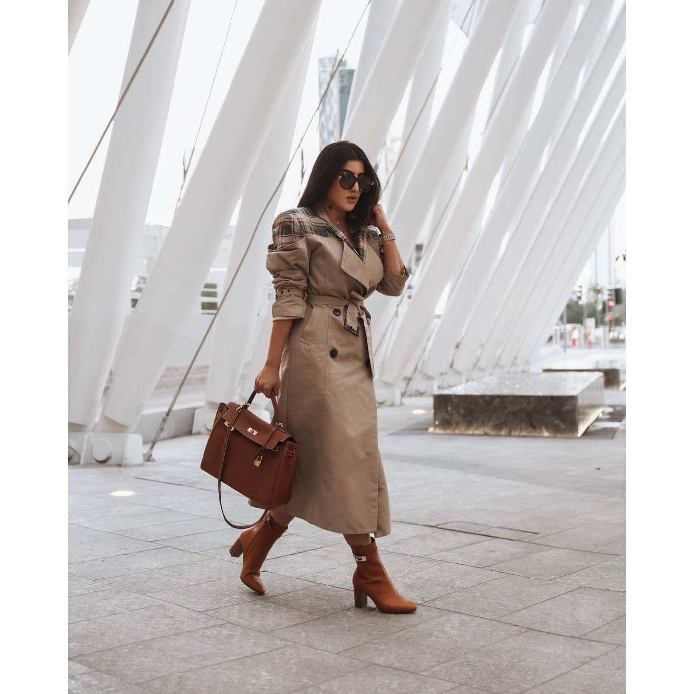off-shoulder trench coat with contrast lapel - Alice