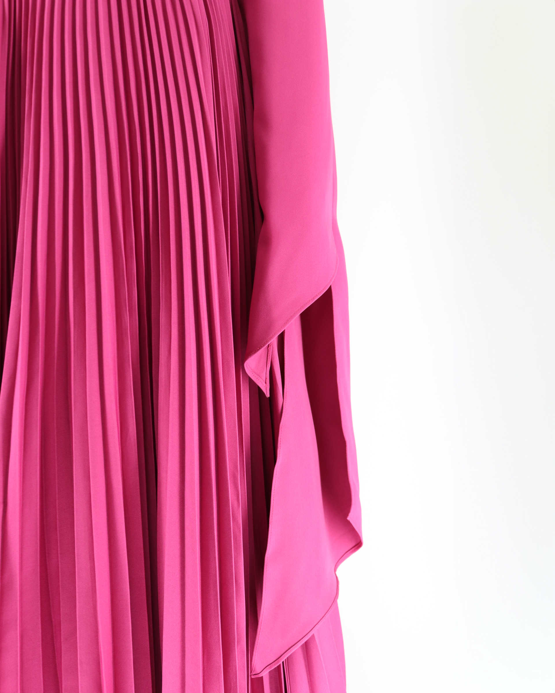 Long sleeve pleated skirt dress - Kaviy
