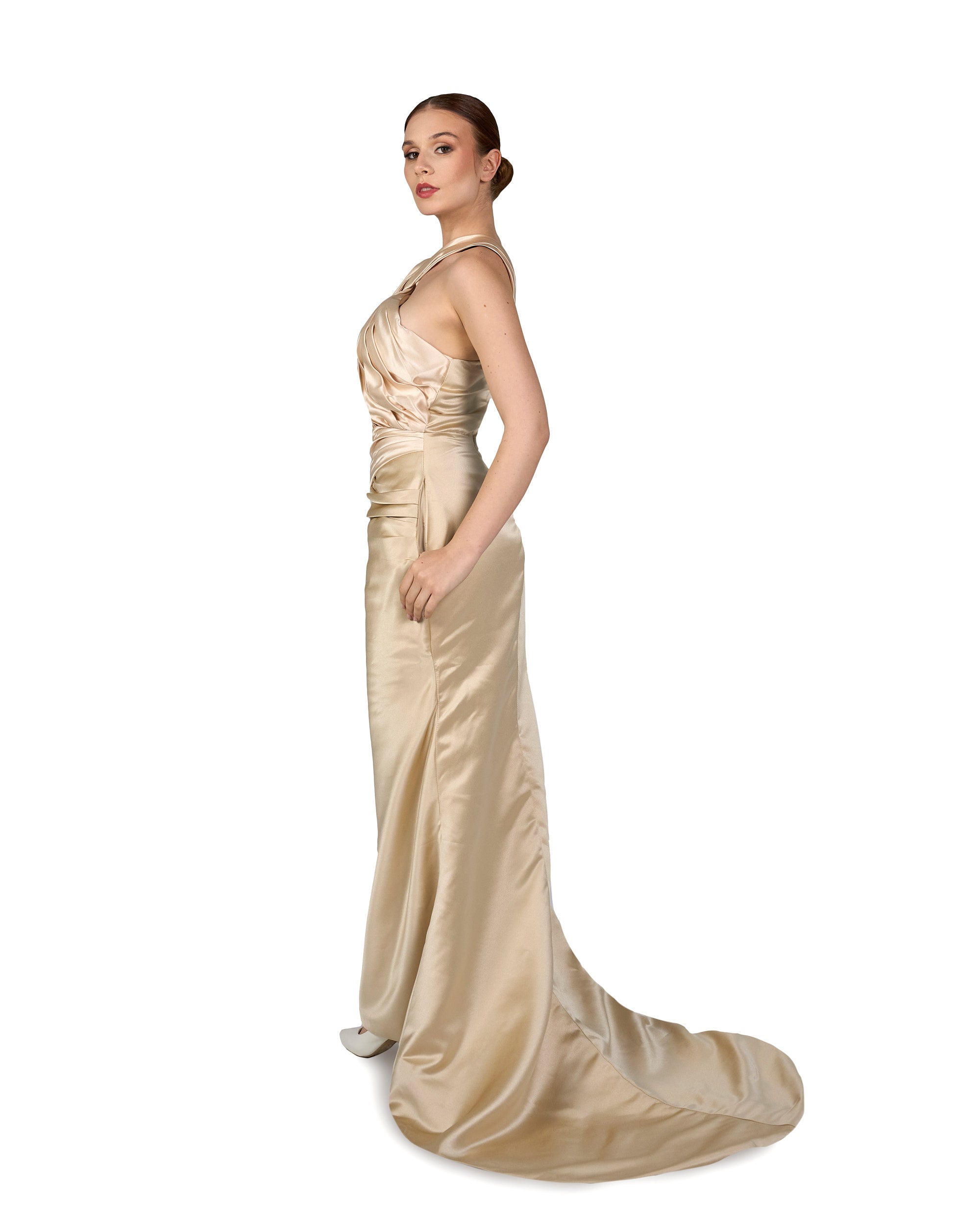 Structured pleated dress with ruffles