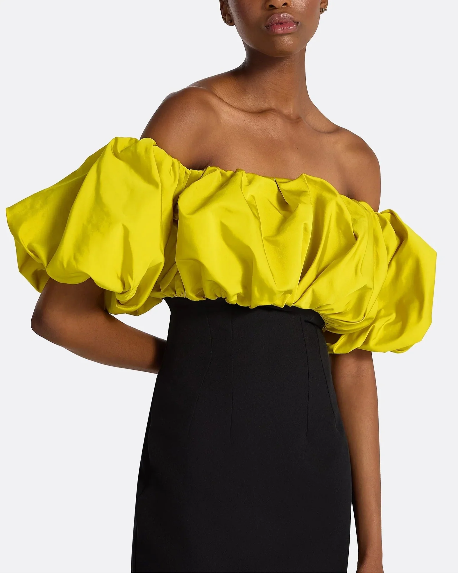 Off-shoulder column dress with voluminous ruffle bodice – ZENITH