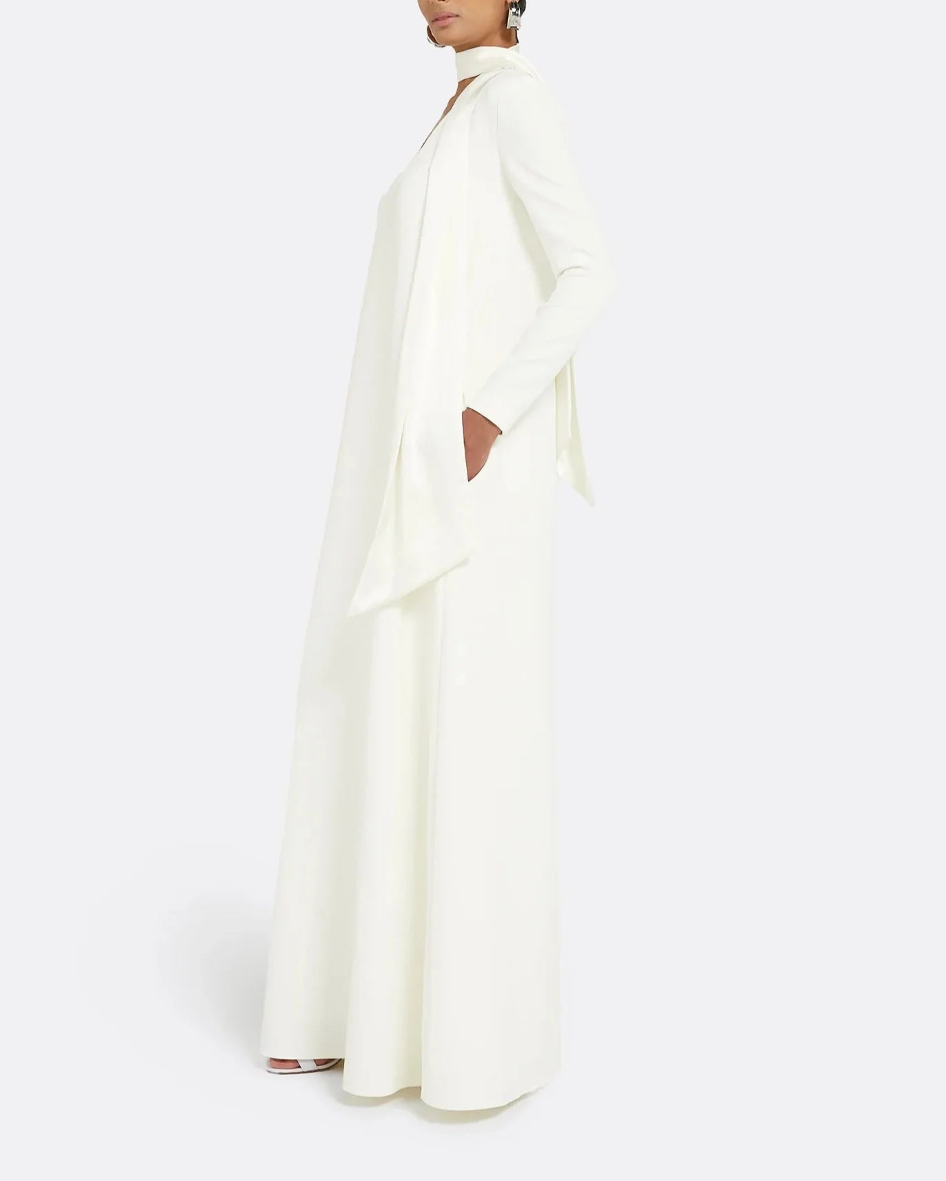 Long-sleeve gown with scarf - Lina