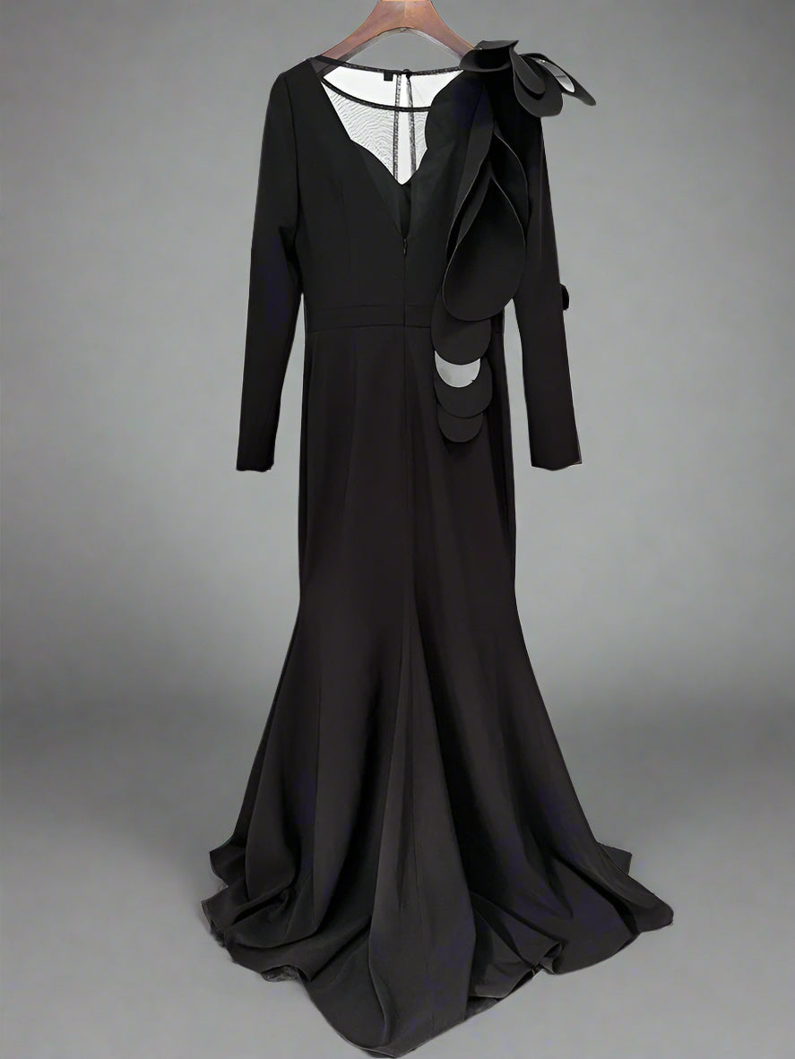 applique detail gown with sculpted shoulder – Farein