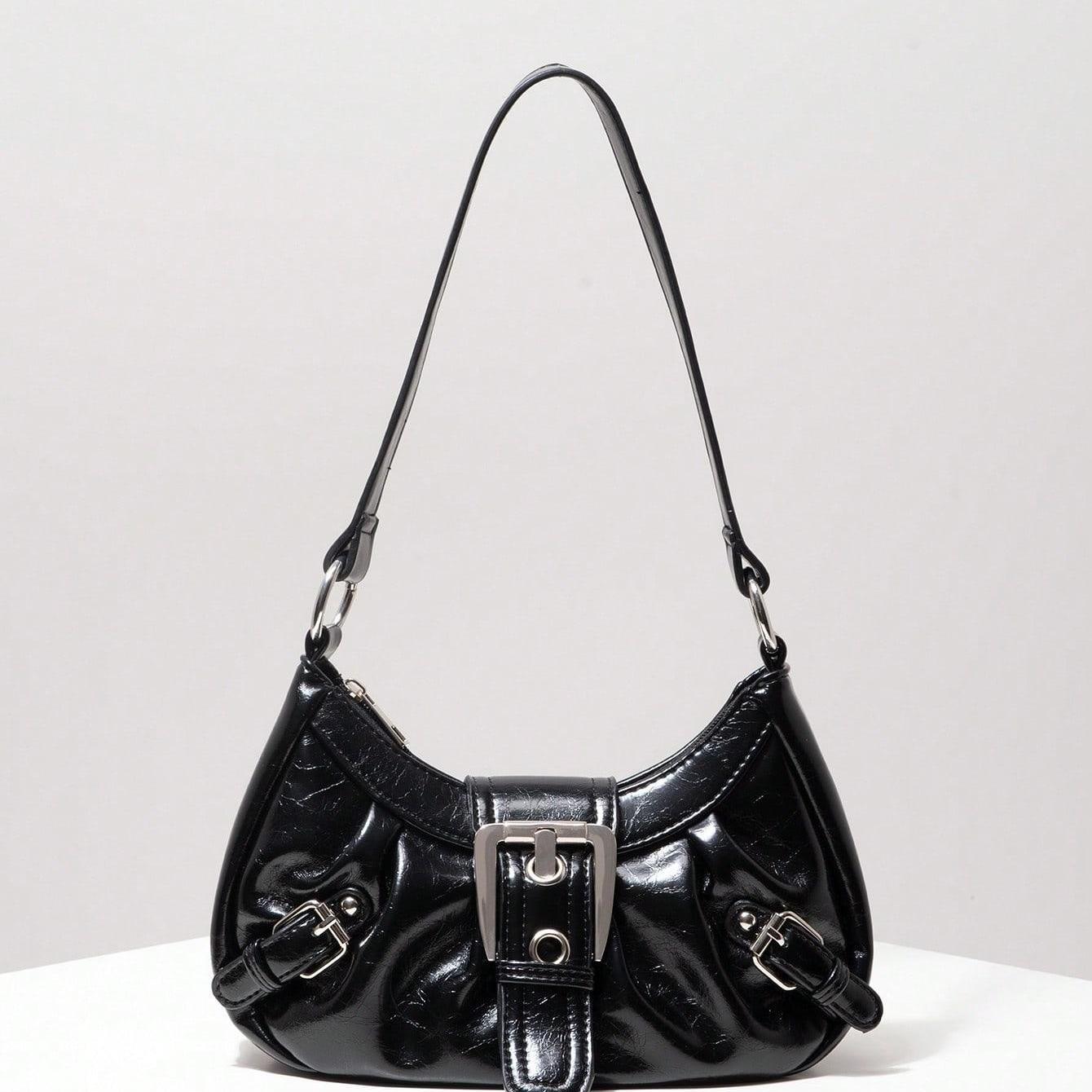 Ruched faux leather shoulder bag with statement buckles – Rinmy