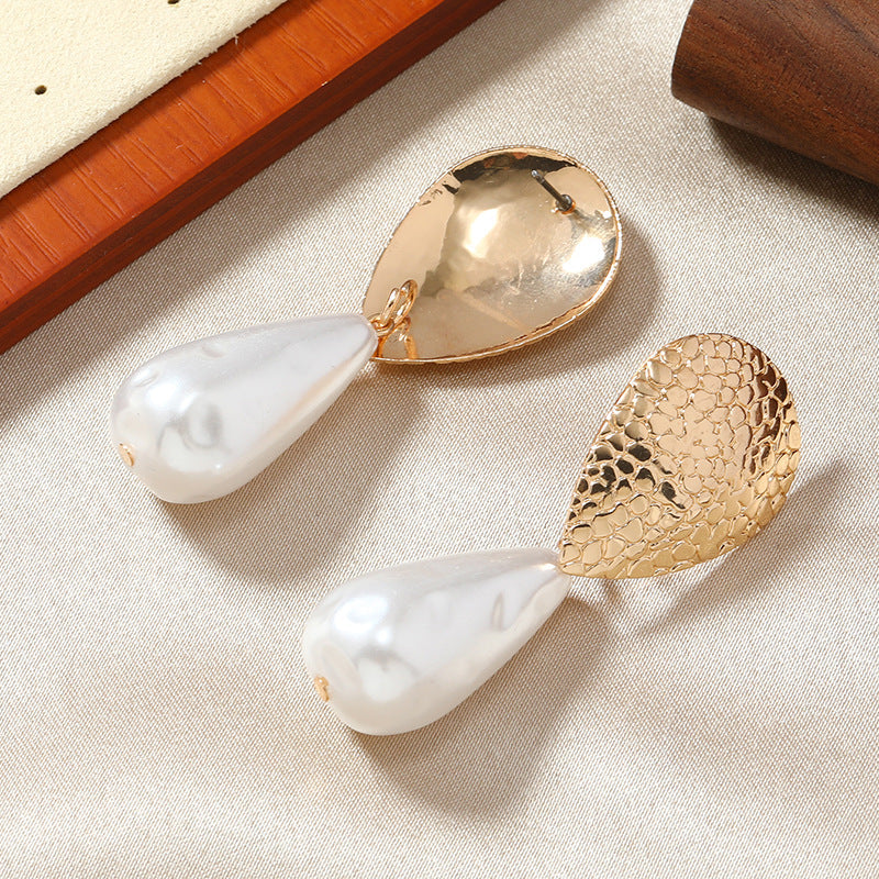 abstract gold stud earrings with baroque pearl drops – SIRX