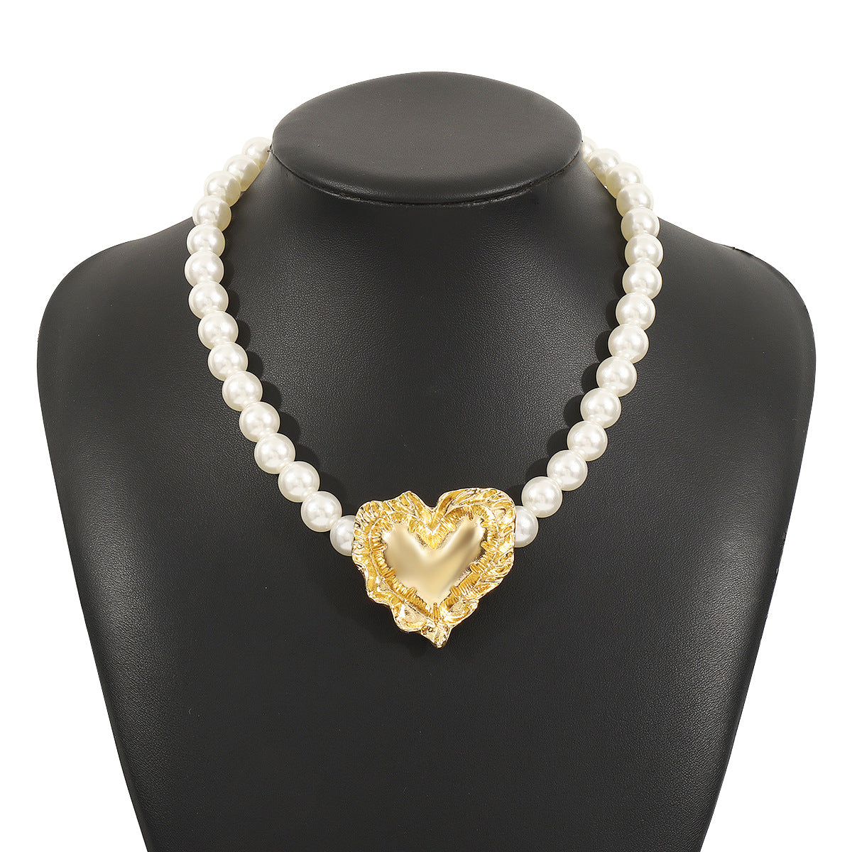 pearl beaded necklace with sculpted heart pendant - IRISWU