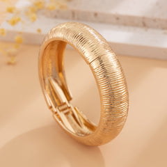 ridged silver cuff bracelet with rounded edge – AOURA
