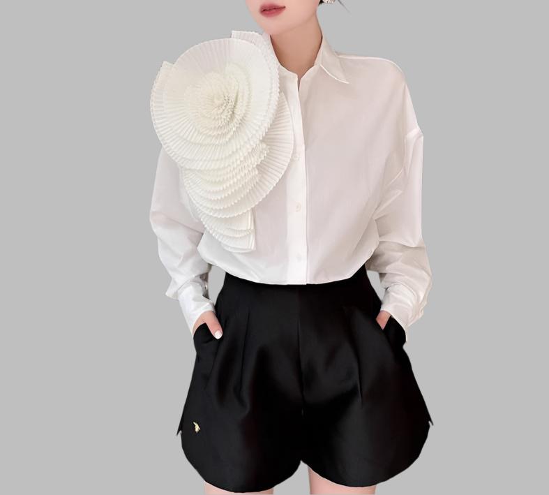 long-sleeve shirt with oversized pleated shoulder detail – Tavvi