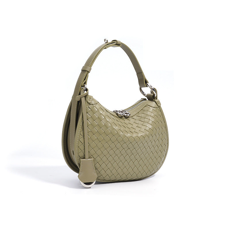 woven crescent shoulder bag with metal clasp – NOVWA