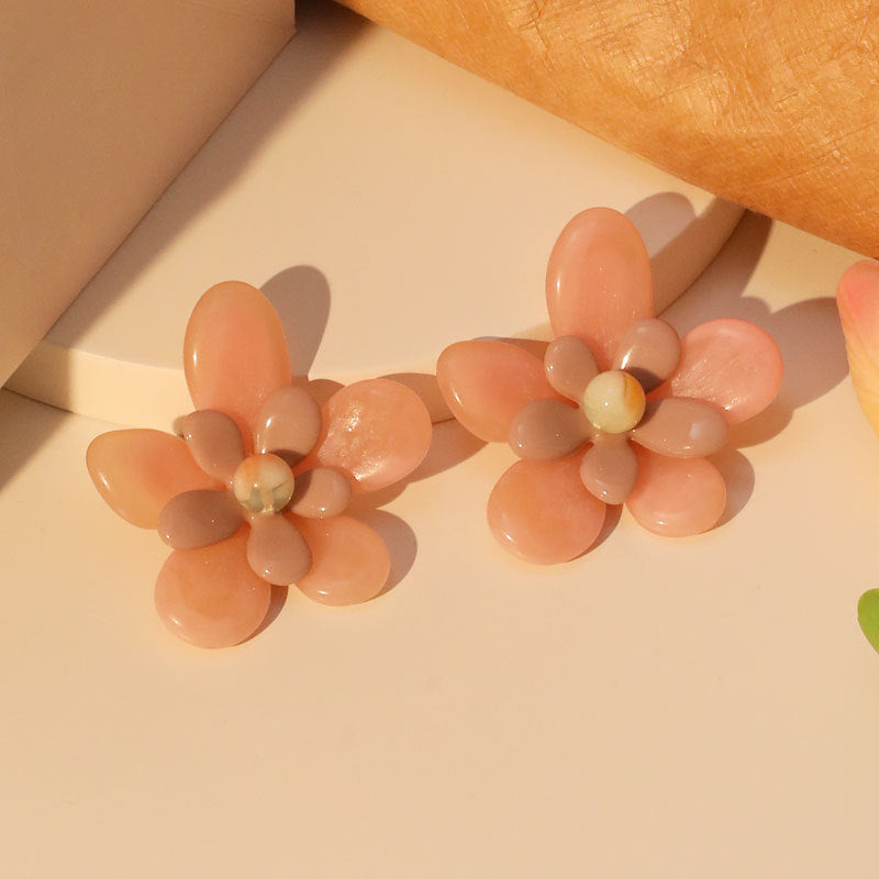 glossy flower stud earring in pastel bloom – MAIA