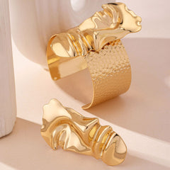 Sculpted face cuff bracelet with textured band - Namlad