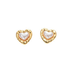 Heart-shaped gold stud with pearl center - Arumi
