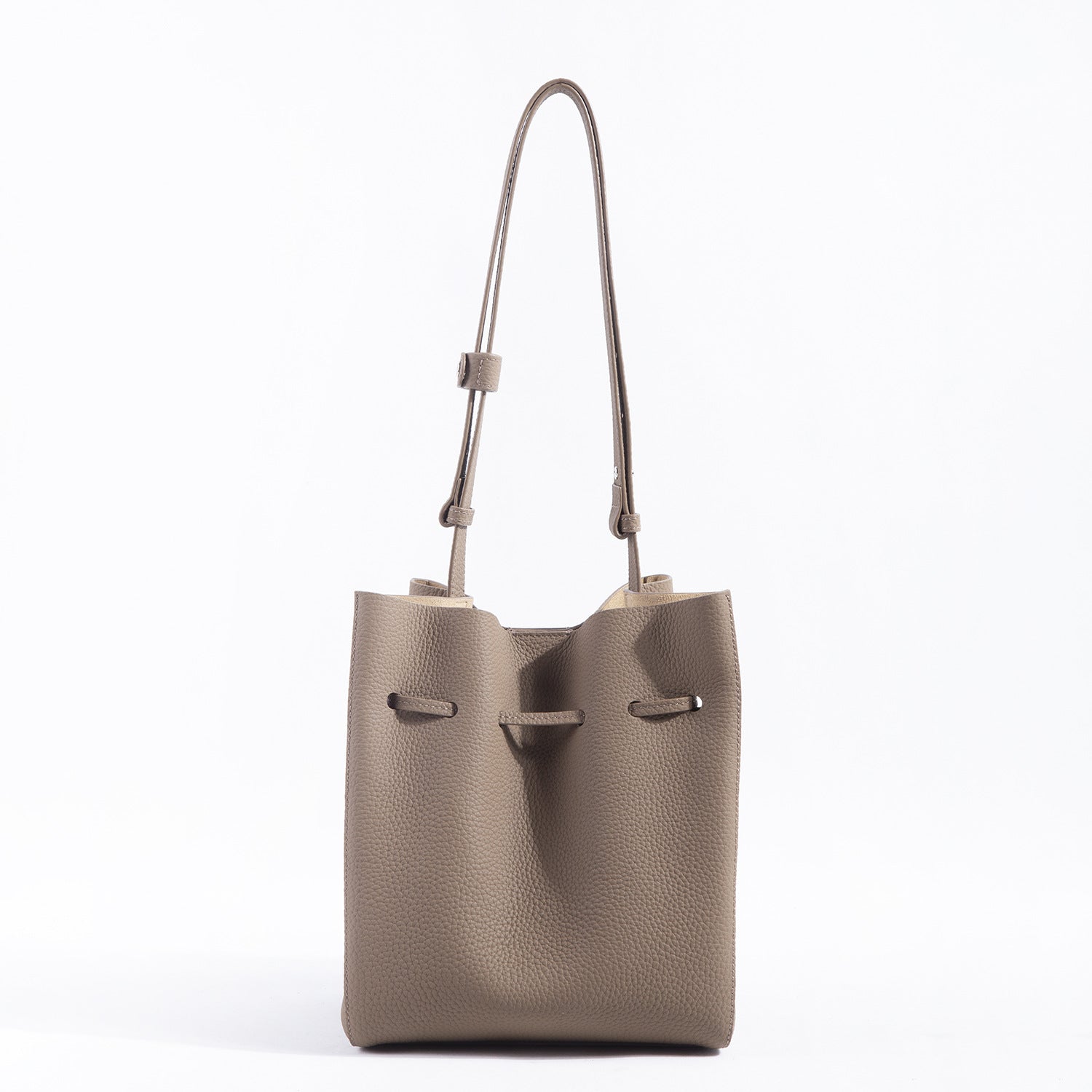 pebbled leather bucket bag with adjustable strap – LUNARD