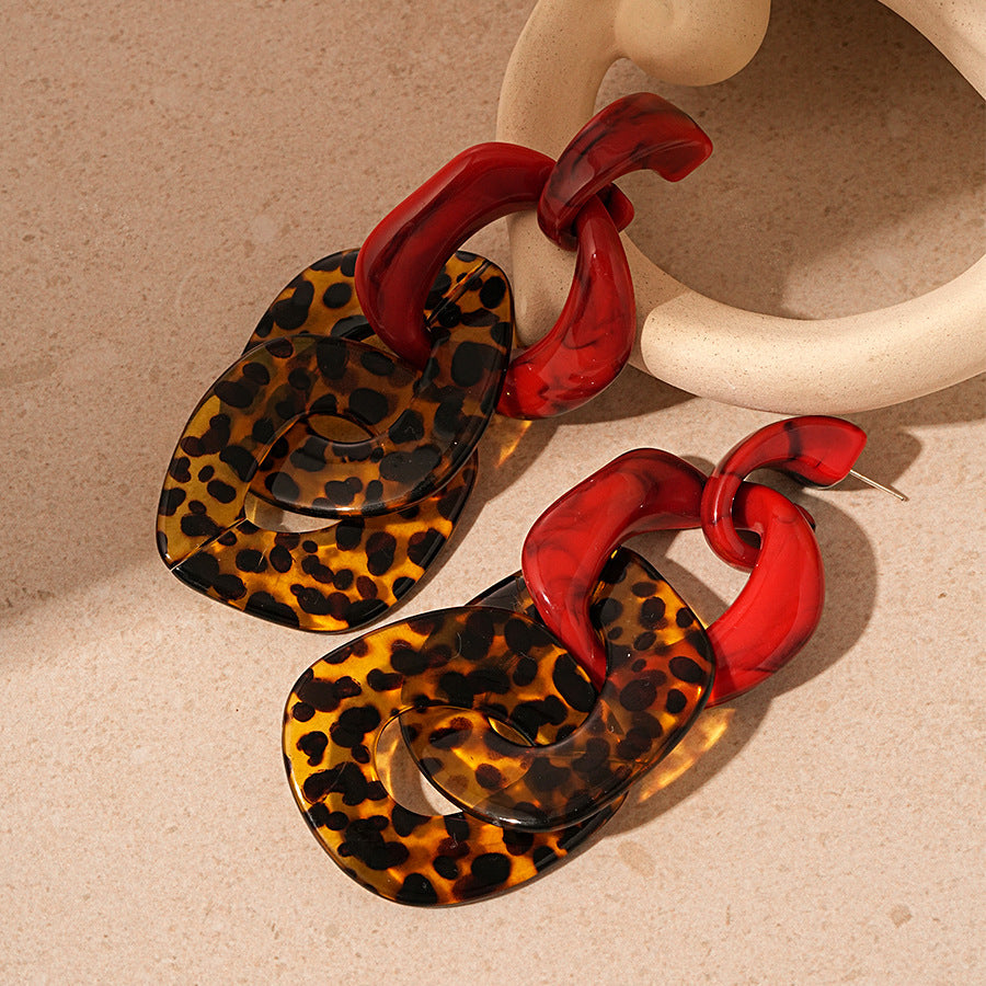 leopard acrylic chain earrings with red marble links – FIERA