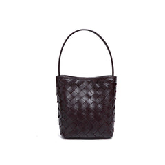 woven bucket tote in oxblood – MILA