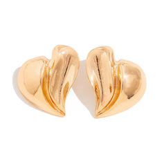 Asymmetric heart-shaped stud earrings with sculpted folds – Vancen