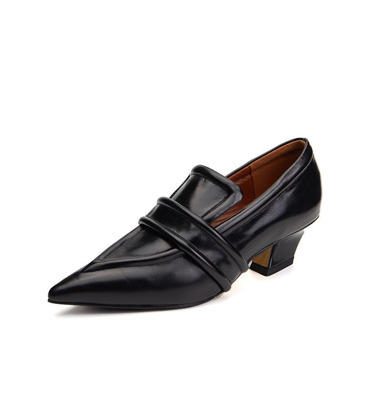 patent pointed loafers with double strap detail – VITTORIA