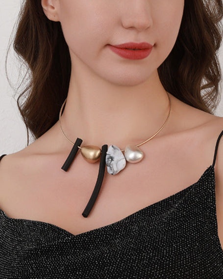 abstract stone and tube necklace on gold wire – ARDEN