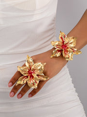 Oversized Flower Detail Ring & Bracelet - Findy