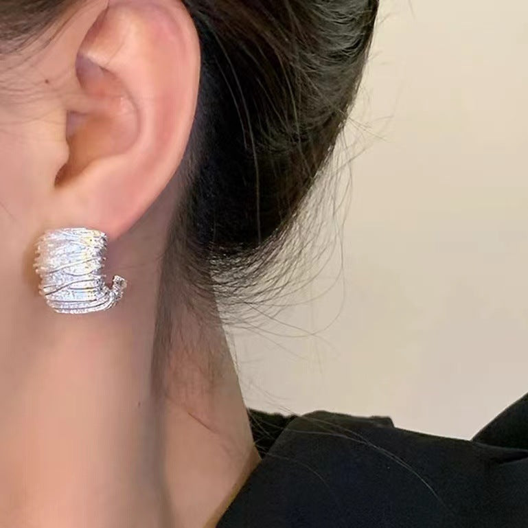 Textured chunky hoop earrings with spiral wrap detail – Volgu